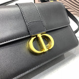 30 Montaigne Flap Bag
