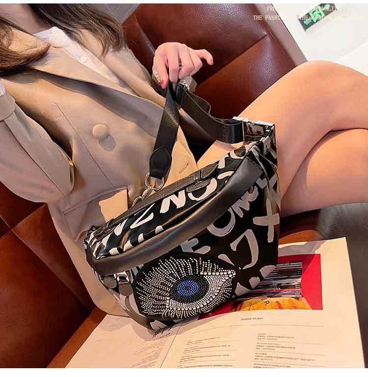 Diamond Inlaid Korean Version Rhinestone Chest Bag For Women