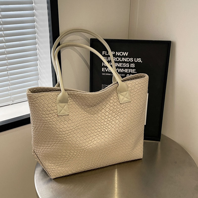 New Stylish Good Texture Woven Shoulder Bag For Women