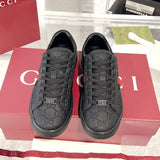 Men's Ace Series GG Embossed Leather Low-Top Sneakers - Black |625787 1XK10 1000