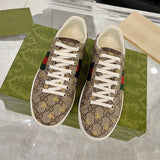 Women's Ace Series Ebony GG Supreme Bee Print Sneakers |550051 9N050 8465