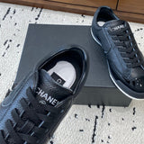 Women's Spring/Summer New Arrival: Black Alligator-Grain Calfskin and Patent Leather Paneled “Dexun” Sneakers |G47074 B23749 U8327