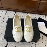 Women's Ivory White Glossy Calfskin Double C Logo Loafers| G39745 Y56385 10601