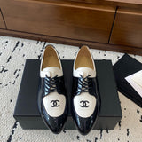 Women's Black and White Two-Tone Patent Leather Lace-Up Oxford/Derby Shoes| G34083