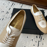 Women's Double C Logo Beige/White Color-Block Oxford Shoes, Chanel-Style Pointed-Toe Flat Derby Shoes |G35823