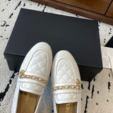 Women's White Calfskin Diamond-Quilted Chain-Detail Loafers |G36646 X01000 0P193