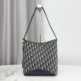 2026 TMédaillon Bucket Bag, Blue Oblique Jacquard|M1532QTZQ_M928