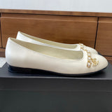 Women's White Patent Leather CC Chain Loafers |G38147 X56161 10601