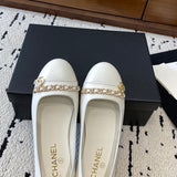 Women's White Patent Leather CC Chain Loafers |G38147 X56161 10601