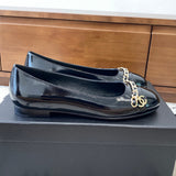 Women's Black Patent Leather Loafers/Pumps with Chain Detail G31149