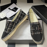 Women's Black & White Tweed Metallic Thread Braided Straw Fisherman Sandals |G29762