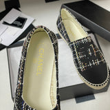 Women's Black & White Tweed Metallic Thread Braided Straw Fisherman Sandals |G29762