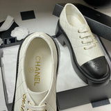 Women's Early Spring Collection Black & White Sheepskin and Patent Leather Color-Blocked Diamond-Quilted Chunky-Sole Derby/Oxford Shoes |G46252