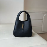 LE 5 À 7 BABY BEA Black Grained Leather Tote Bag 872469AADUU1000