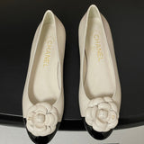 Women's Off-White Camellia Soft Lambskin or Cowhide Flat Ballet Flats |G45494