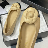 Women's Beige Leather Camellia Color-Block Ballet Flats |G45494