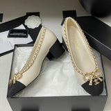 Women's Off-White Lambskin Chain-Detailed Two-Tone Chunky Heel Pumps |G47191
