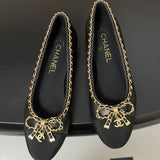 Women's Sheepskin and Patent Leather Patchwork Ballet Flats with Chain Detail in Black| G46663
