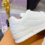 Men's Trainer Sneakers in White Grained Calfskin |1A8WAX